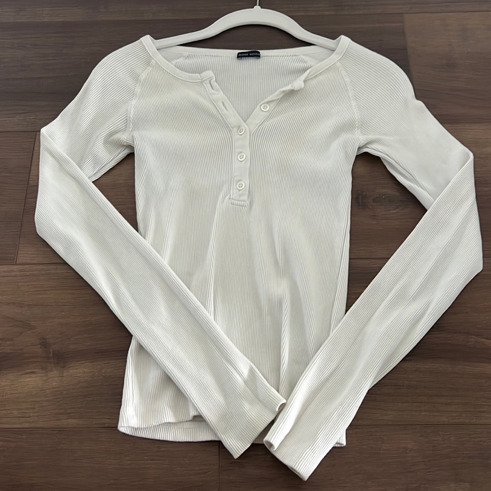 Brandy Melville Long sleeve top